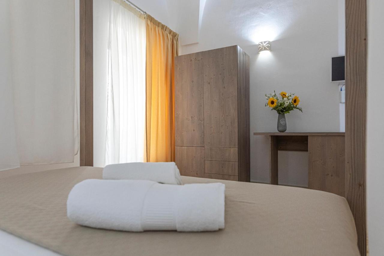 Corte Rovito Rooms & Suites Ugento Εξωτερικό φωτογραφία